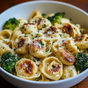 Creamy Garlic Parmesan Tortellini